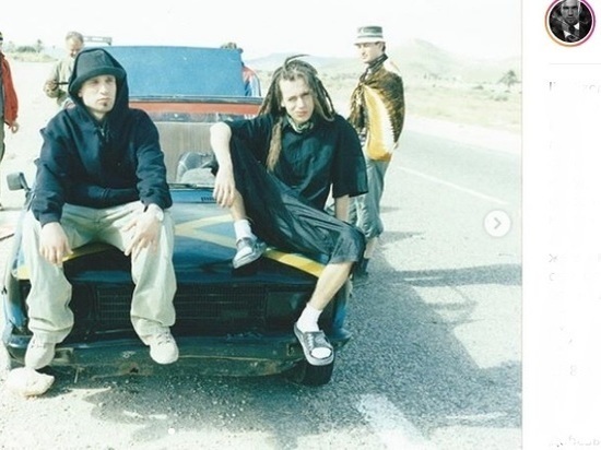 Рэпер Лигалайз снял клип памяти Децла: "Живой, потому что"