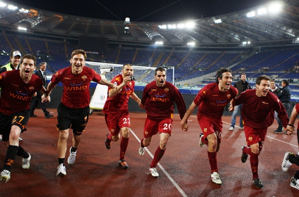 В 2010-м Раньери убрал Де Росси и Тотти в перерыве римского дерби. Сработало