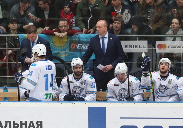 &laquo;Авангарду&raquo; очень тяжело с &laquo;Барысом&raquo;. Омск почти в полуфинале, но игроков все меньше