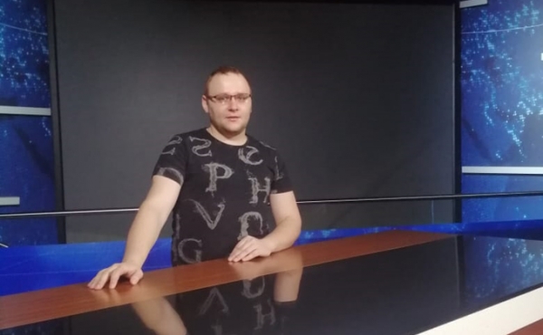 Бывший журналист пробрался на телеканал с коробкой мыла