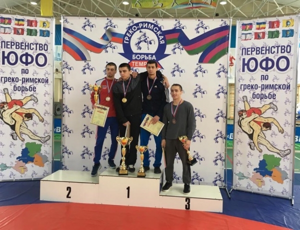 Ростовские борцы завоевали 14 медалей первенства ЮФО
