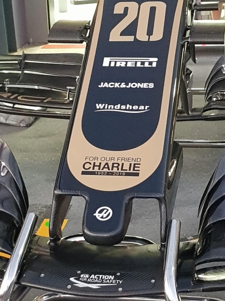 Умер гоночный директор «Ф-1». Пилоты любили его, но иногда и посылали во время заездов