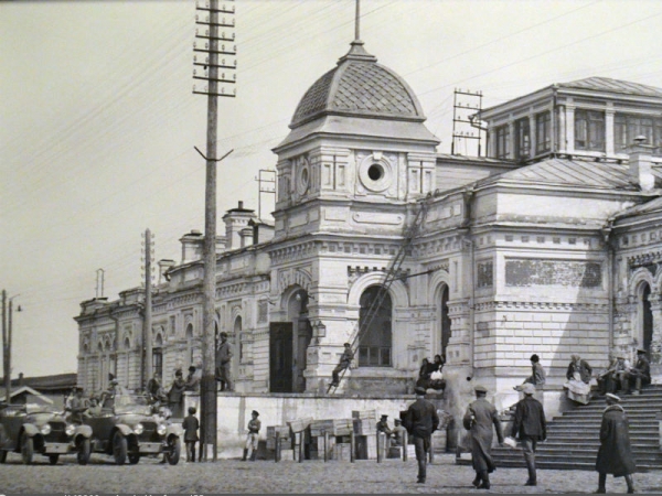 Сергей СИЗОВ: &laquo;Не надо очернять ни &laquo;белый&raquo;, ни &laquo;красный&raquo; Омск&raquo;