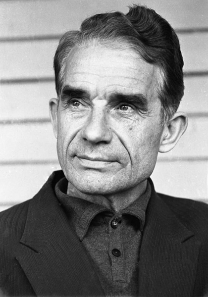 Музыку для гимна &laquo;Спартака&raquo; написал петербуржец. Его поет Кипелов, а предложить хотели Стасу Пьехе