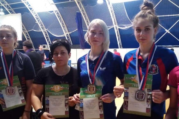 Порядка 80 спортсменов приняли участие в открытом городском турнире по настольному теннису