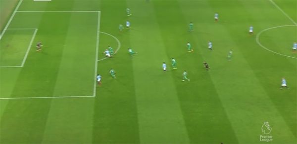 «Сити» снова победил, но, кажется, забил первый гол из офсайда. Гвардиола даже извинился