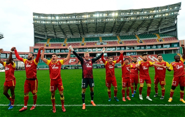 Провал ЦСКА, монструозный Оздоев, рубка и странное удаление в матче «Локо». РПЛ разгоняется