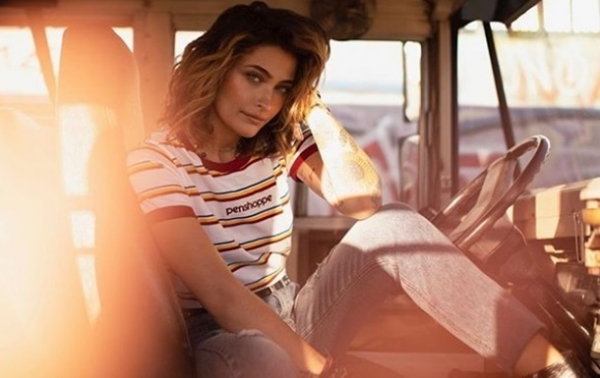 Дочь Майкла Джексона попыталась покончить с собой