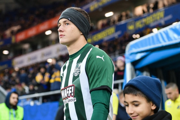 В «Краснодаре» переполох. Клуб уверен, что на Игнатьева плохо влияют агенты, игрок называет новости о машине ересью