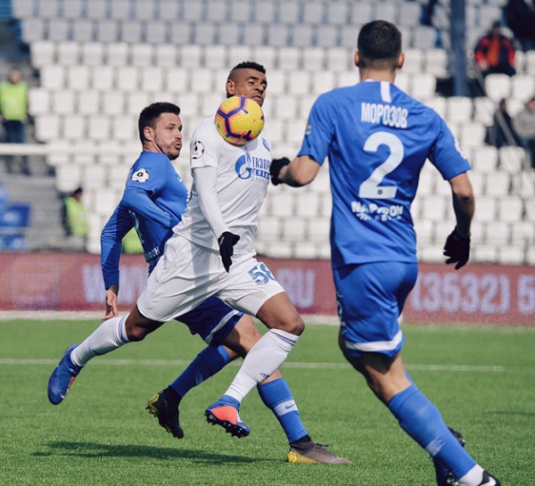 ЦСКА теперь второй, Еременко забил впервые за 2,5 года (дубль!), Аленичев верит в чудеса. Как там РПЛ?