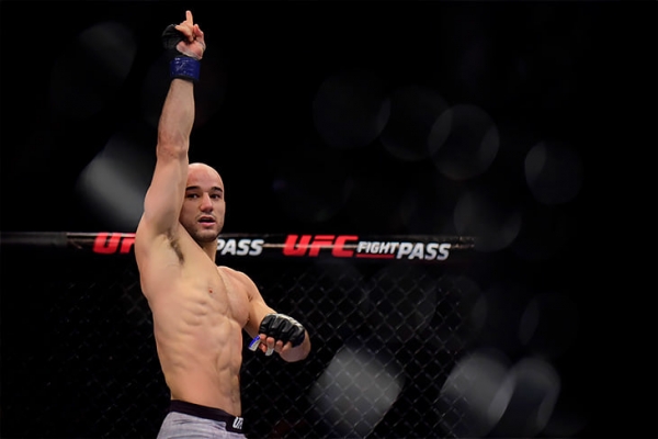 В UFC допинговая сенсация: попался чемпион, на которого никто и не мог подумать