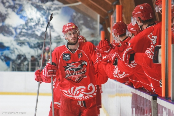 ХК «Ростов» первым и пока единственный выходит в полуфинал первенства ВХЛ