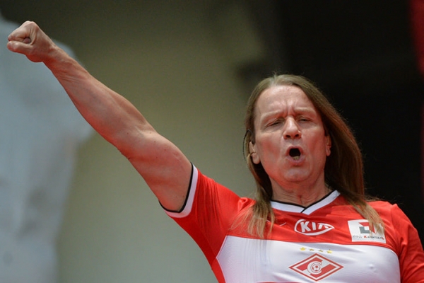 Музыку для гимна &laquo;Спартака&raquo; написал петербуржец. Его поет Кипелов, а предложить хотели Стасу Пьехе