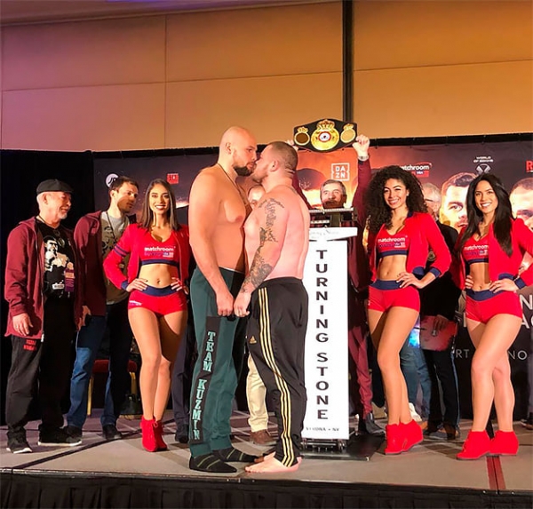 Бивол побил Смита и сохранил титул WBA