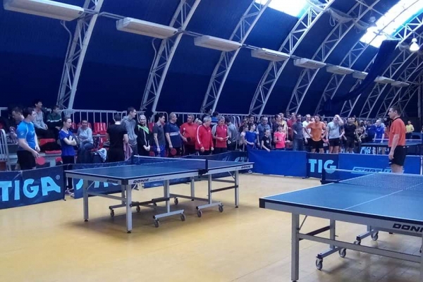 Порядка 80 спортсменов приняли участие в открытом городском турнире по настольному теннису