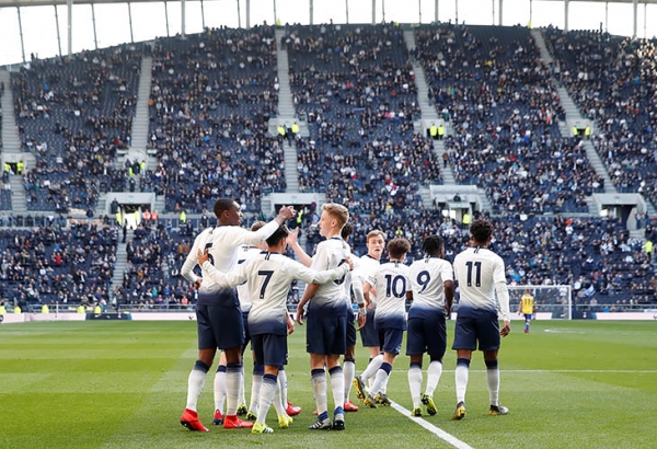 Молодежка «Тоттенхэма» сыграла на новом стадионе, который стоил миллиард фунтов. Как вам?