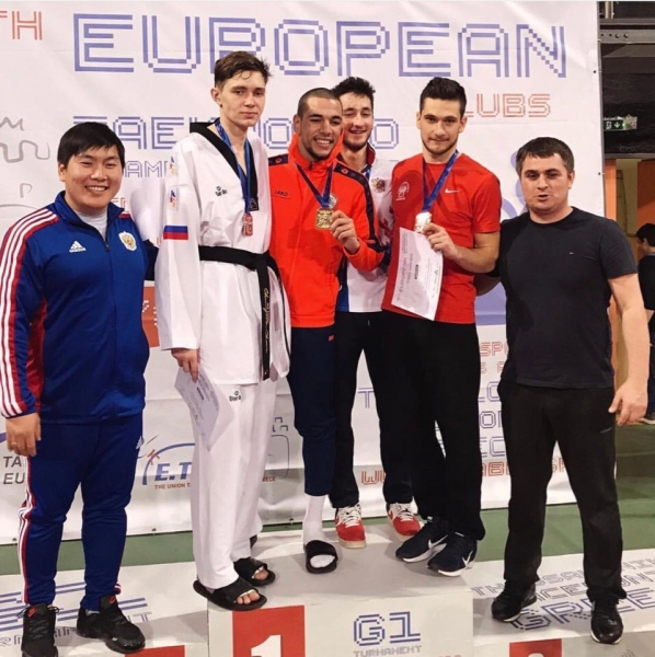 Ростовские спортсмены успешно стартовали на клубном чемпионате Европы по тхэквондо в Греции 