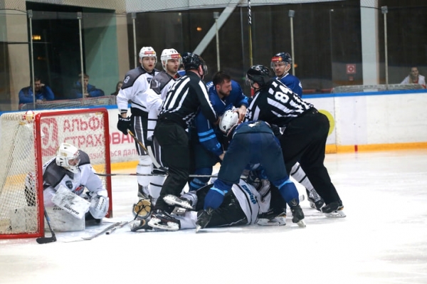 В плей-офф ВХЛ – настоящая бойня. Команды набрали почти 200 минут штрафа