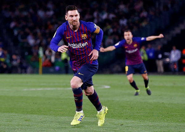 Не устанем повторять, что Месси не с этой планеты. Аргентинец забил сказочный штрафной