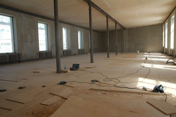 Омский бизнесмен реставрирует здание, в котором родился его сын