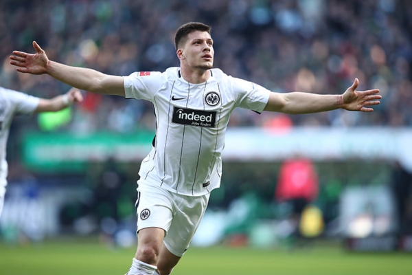 Лука Йович &ndash; форвард, который скоро будет в топ-клубе. Отказал Венгеру, спал в машине, чтобы пробиться в футбол