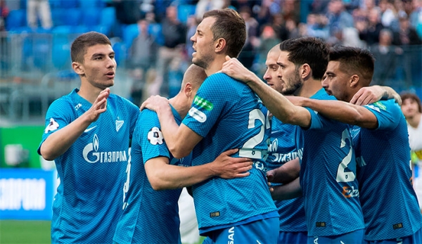 &laquo;Зенит&raquo; отдал второй тайм &laquo;Крыльям&raquo; &ndash; владение 32% на 68%, меньше ударов, забили в контратаке. Семак объяснил это усталостью