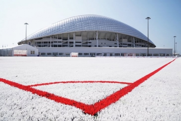 В Сочи открыли поле из переработанных пластиковых стаканов. Их там 50 тысяч