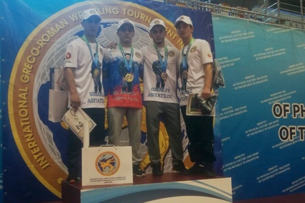 Ростовские борцы успешно выступили на Международном турнире в Дагестане