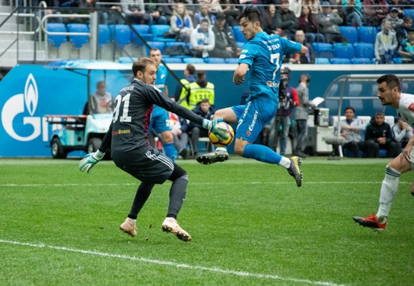 Все о трансфере Азмуна: «Зенит» заплатил 10 млн евро, «Рубин» получит 20% от перепродажи, зарплата – около 3 млн евро