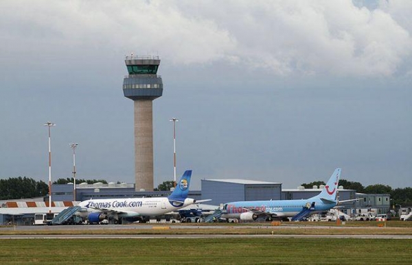 В британском аэропорту столкнулись два самолёта