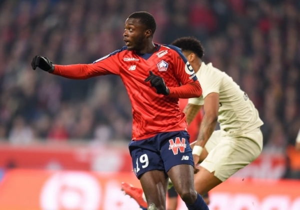 Во Франции &ndash; новый суперталант. Его сравнивают с Обамеянгом, он уничтожил &laquo;ПСЖ&raquo; и летом перейдет в &laquo;Барсу&raquo; или &laquo;Баварию&raquo;