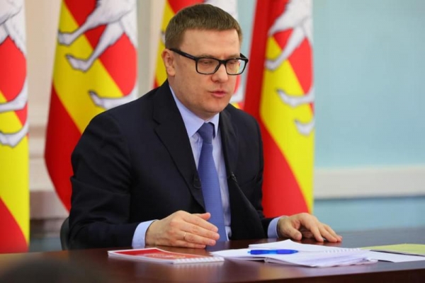 Алексей Текслер рассказал подписчикам в Instagram о красном и белом блокнотах