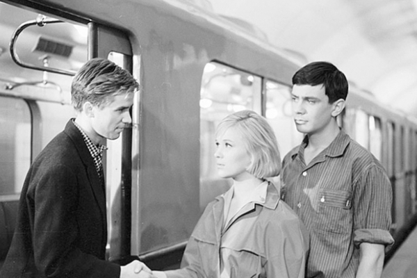 Данелия наполнил свою лирическую комедию о Москве множеством парадоксов