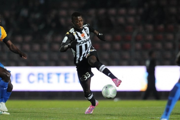 Во Франции &ndash; новый суперталант. Его сравнивают с Обамеянгом, он уничтожил &laquo;ПСЖ&raquo; и летом перейдет в &laquo;Барсу&raquo; или &laquo;Баварию&raquo;