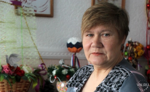 Из семечек тыквы и арбуза мастерит картины сибирячка