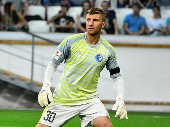 Вратарь воронежского &laquo;Факела&raquo; вернулся домой после операции