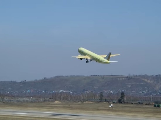 Появилось видео тестового полета лайнера МС-21-300