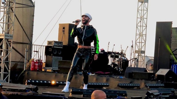 &laquo;Евровидение 2019": Лазарева скрючило, но он прорвался