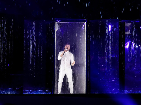 &laquo;Евровидение 2019": Лазарева скрючило, но он прорвался