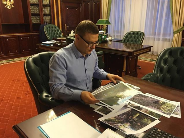 Алексей Текслер будет оценивать работу глав по качеству уборки мусора