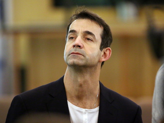 Дмитрий Певцов попросил у Путина здание под театр