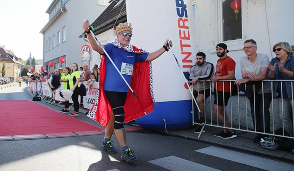 Скандинавская ходьба &ndash; модный фитнес: в два раза эффективнее бега, работает 90% мышц