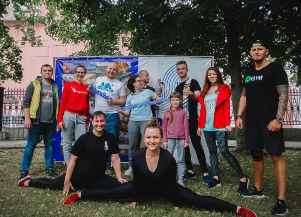 РИА "Верхневолжье" вышло на субботнюю зарядку в горсад