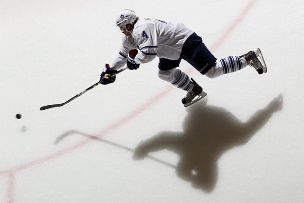 &laquo;Он подкрался сзади и приставил свой болт к моему лицу&raquo;. Бывший тафгай раскрывает секреты НХЛ