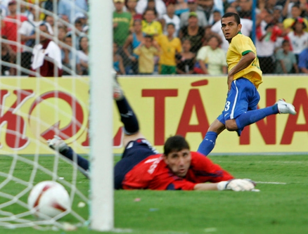 Последний раз Бразилия выигрывала Копу 12 лет назад. В составе &ndash; Вагнер, а лучшим был Робиньо