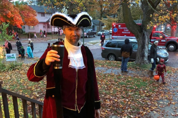 &laquo;Он подкрался сзади и приставил свой болт к моему лицу&raquo;. Бывший тафгай раскрывает секреты НХЛ