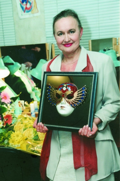 Сегодня юбилей у народной артистки России Натальи Василиади