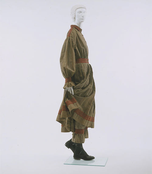 Мода на купальники в XX веке: пловчиха подала идею, Монро спасла бикини, а женщины в СССР брали их за две зарплаты