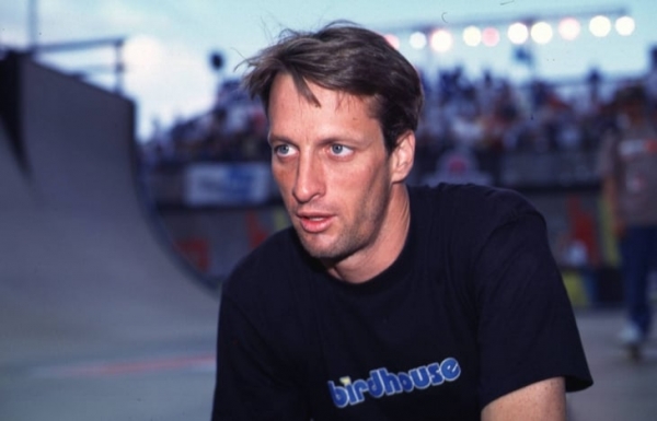 Катался на скейте в Белом доме и дал имя культовой игре: да, это кумир нашего детства &ndash; Тони Хоук