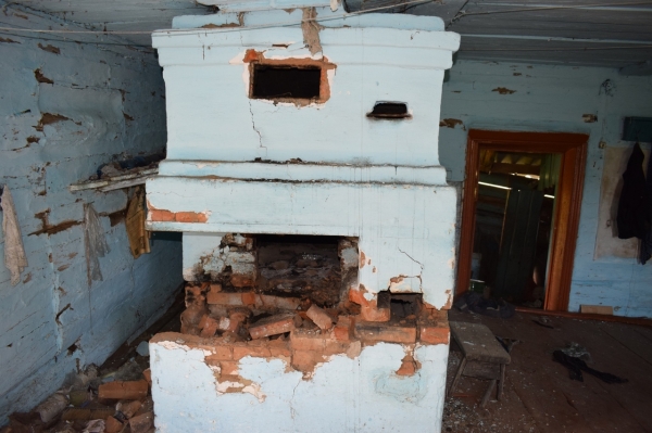 Омские музейщики побывали в заброшенной деревне, откуда можно и не вернуться